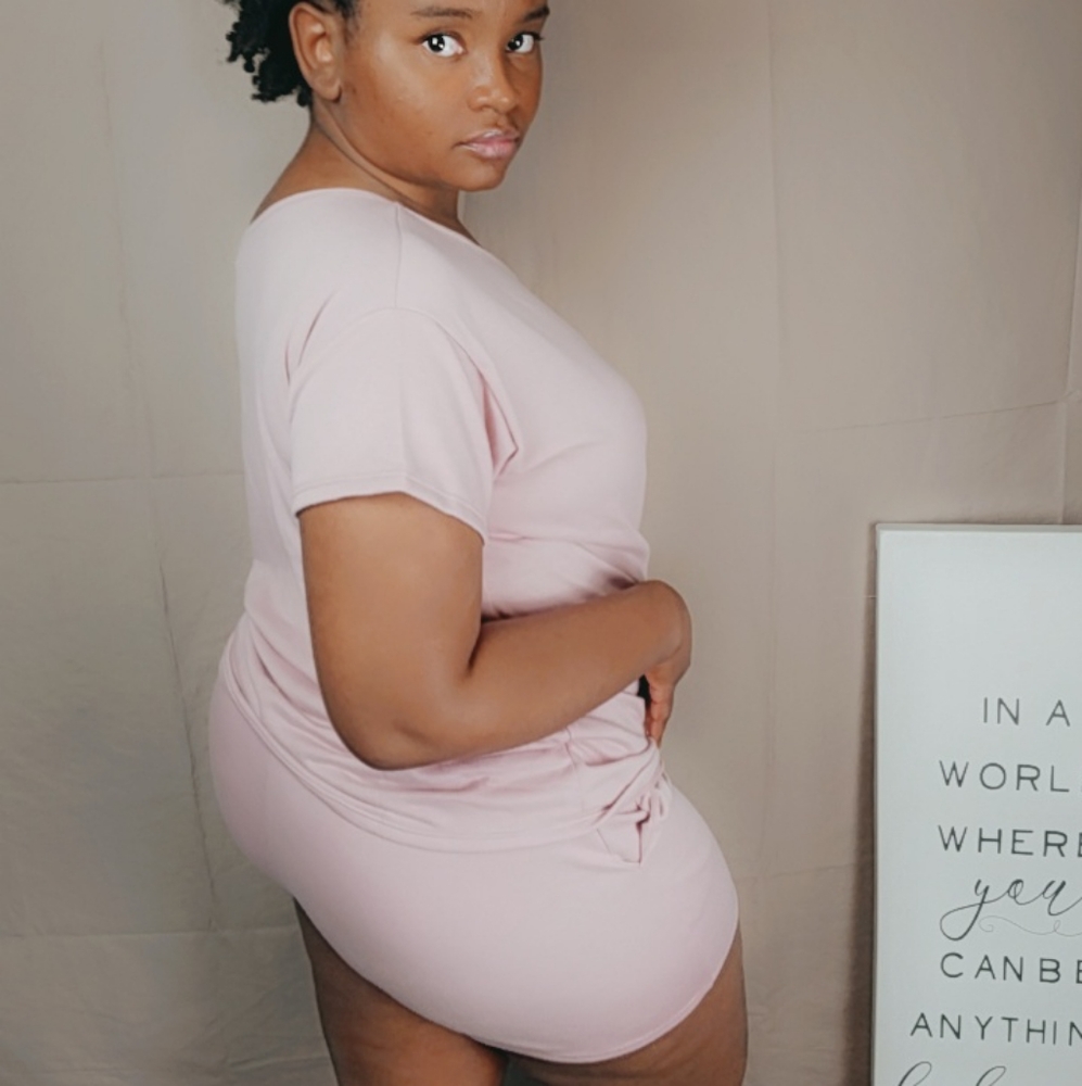 😎Video Lounging Around In Style Set Blush - Picture 3 of 6